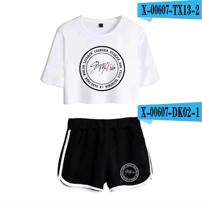 Conjuntos de verano para mujer estilo coreano KPOP Stray Kids Top corto de manga corta + Pantalones cortos, trajes para el sudor, chándales para mujer, traje de dos piezas