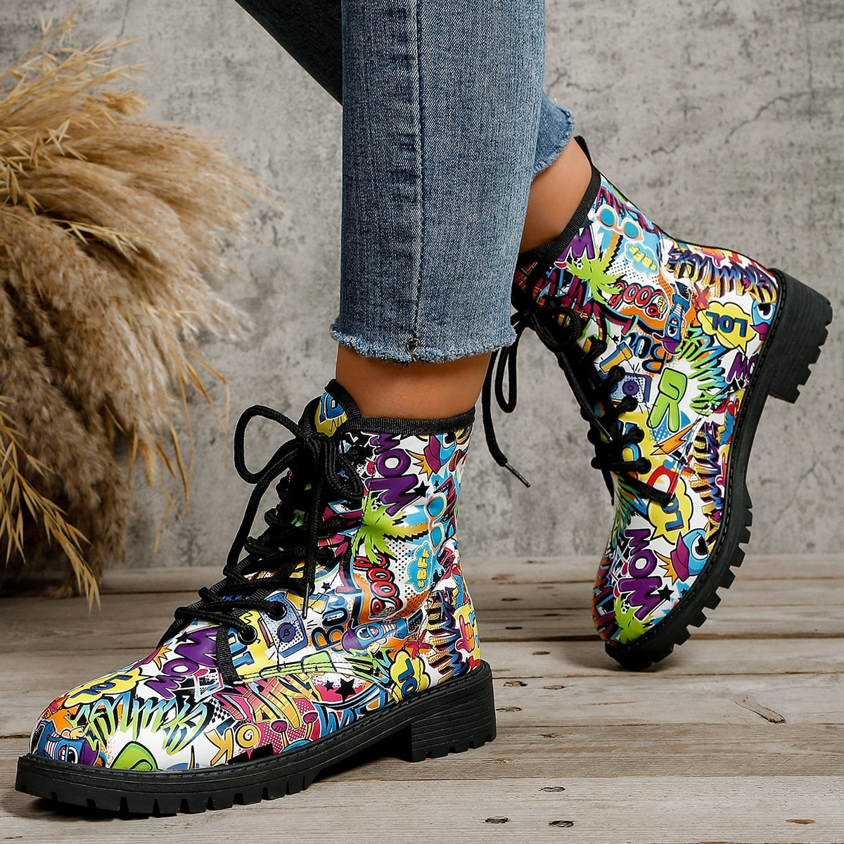 Botas Martin de moda para mujer, botas cortas con grafiti, suela gruesa, versátiles, a la moda, novedad de 2023