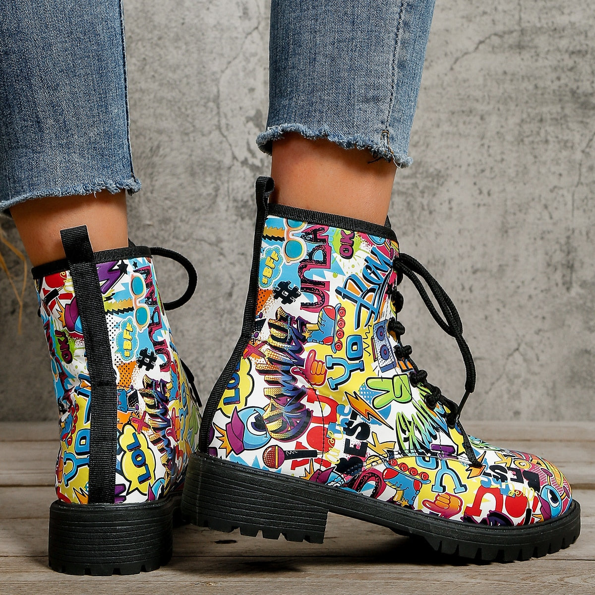 Botas Martin de moda para mujer, botas cortas con grafiti, suela gruesa, versátiles, a la moda, novedad de 2023