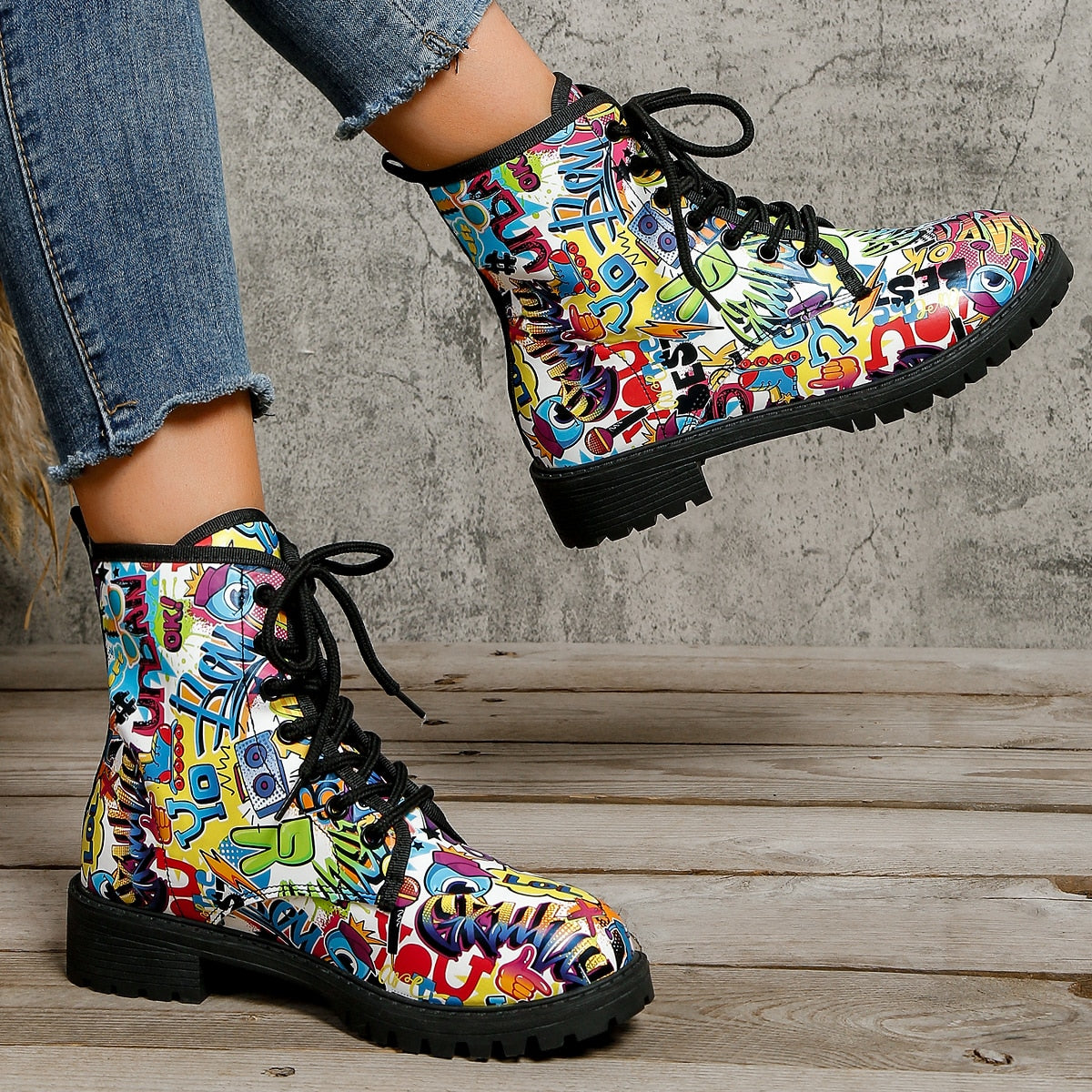 Botas Martin de moda para mujer, botas cortas con grafiti, suela gruesa, versátiles, a la moda, novedad de 2023